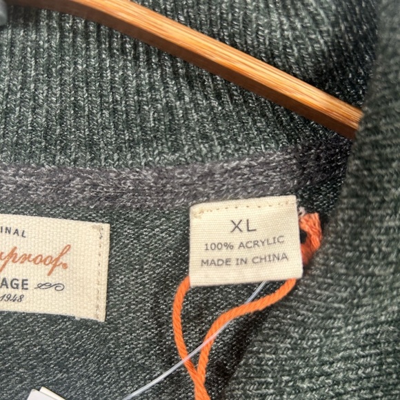 NWT. Weatherproof Vintage Gray Quarter Zip Sweater. Size XL. - Picture 8 of 9